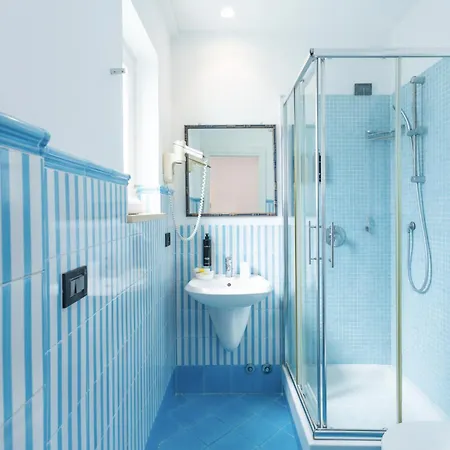 Hotiday Collection - Nerano Hotel 4*