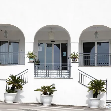 Hotiday Collection - Nerano