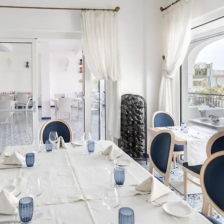 Hotiday Collection - Nerano Hotel 4*